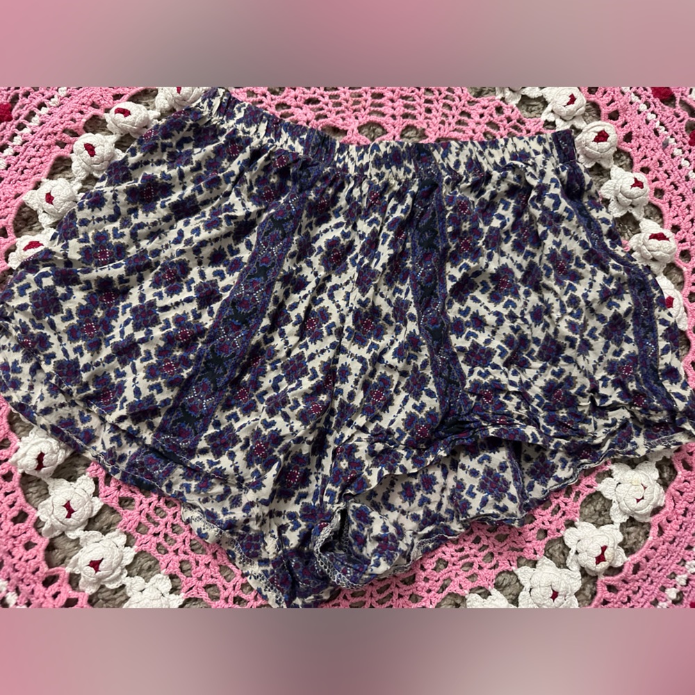 Brandy Melville Patterned Shorts